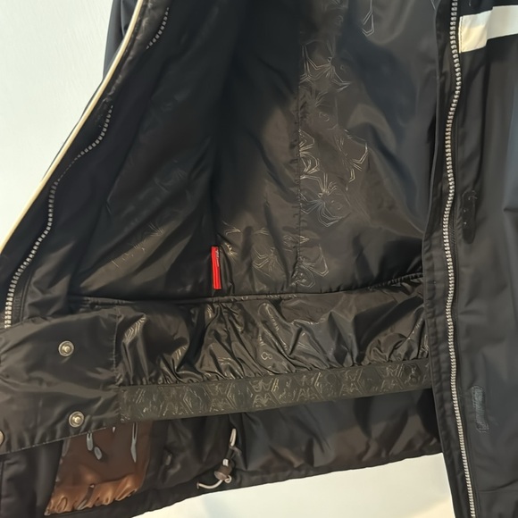 Spider Jacket - Picture 2 of 3